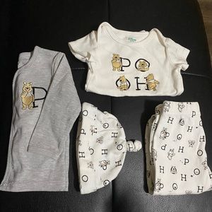 Disney Baby Winnie-The-Pooh 4-Piece Set 9M